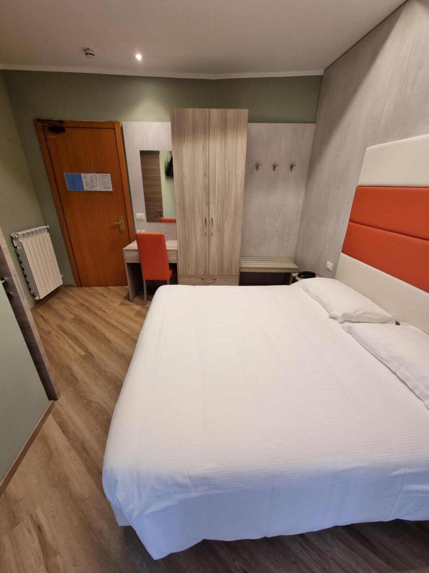 Hotel Calypso Ventimiglia Eksteriør bilde
