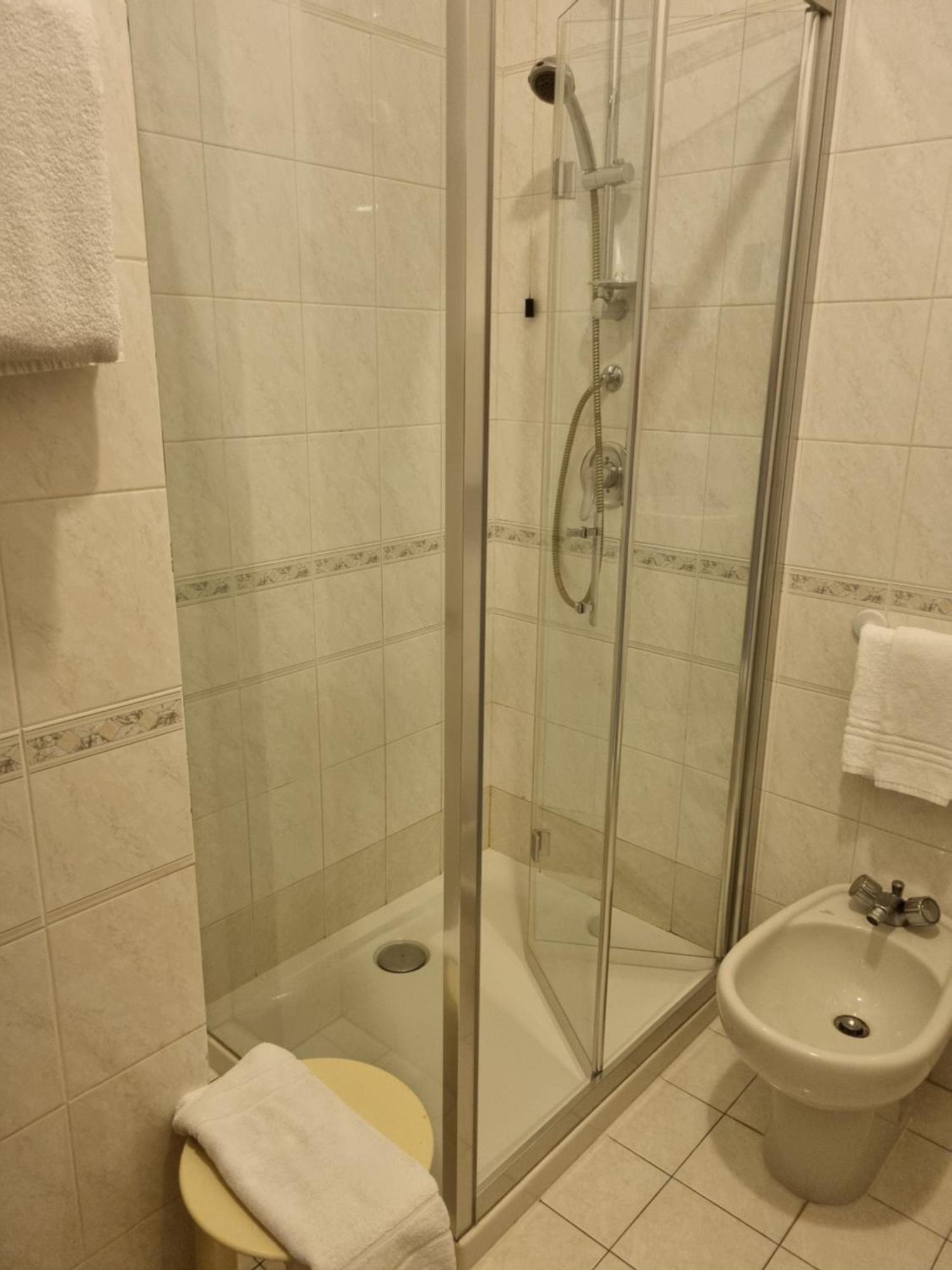 Hotel Calypso Ventimiglia Eksteriør bilde